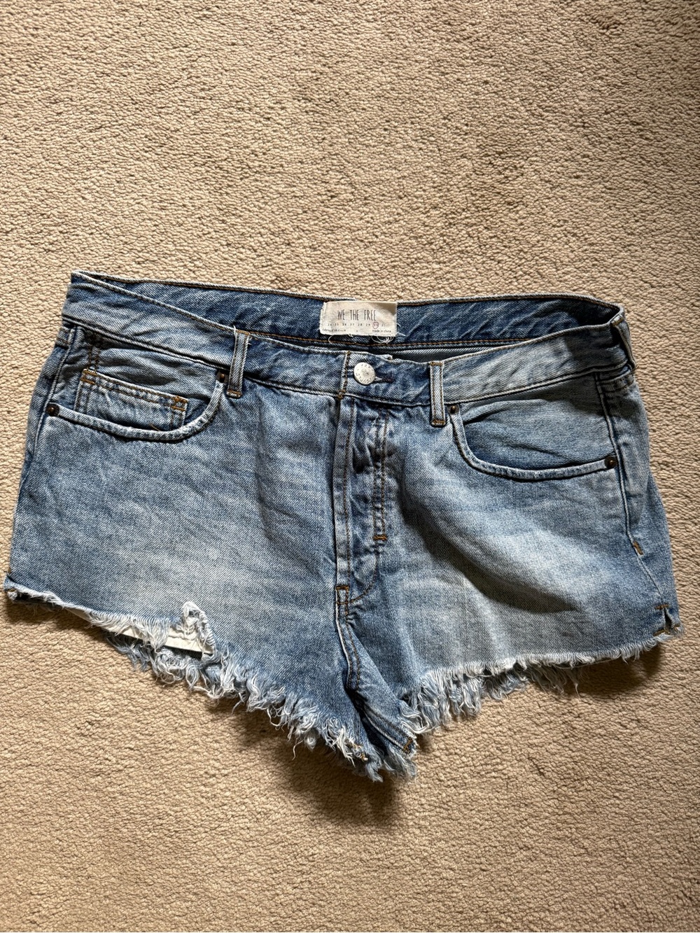 We The Free Light Blue Frayed Hem Denim Shorts size 30